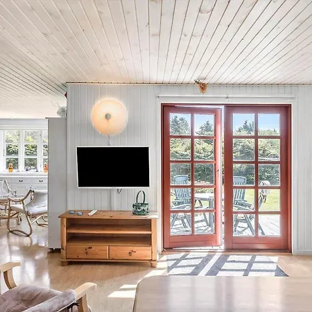 M317-vaeggerlose-petuniavej-11 * Bøtø By