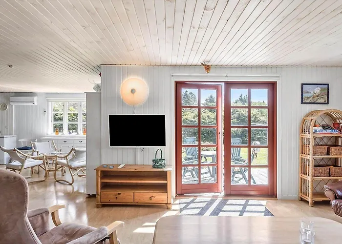 M317-vaeggerlose-petuniavej-11 * Bøtø By